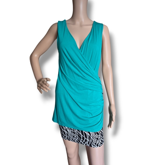 Ann Klein Women's Green Crossover Ruched Tank Top - Picture 2 of 16
